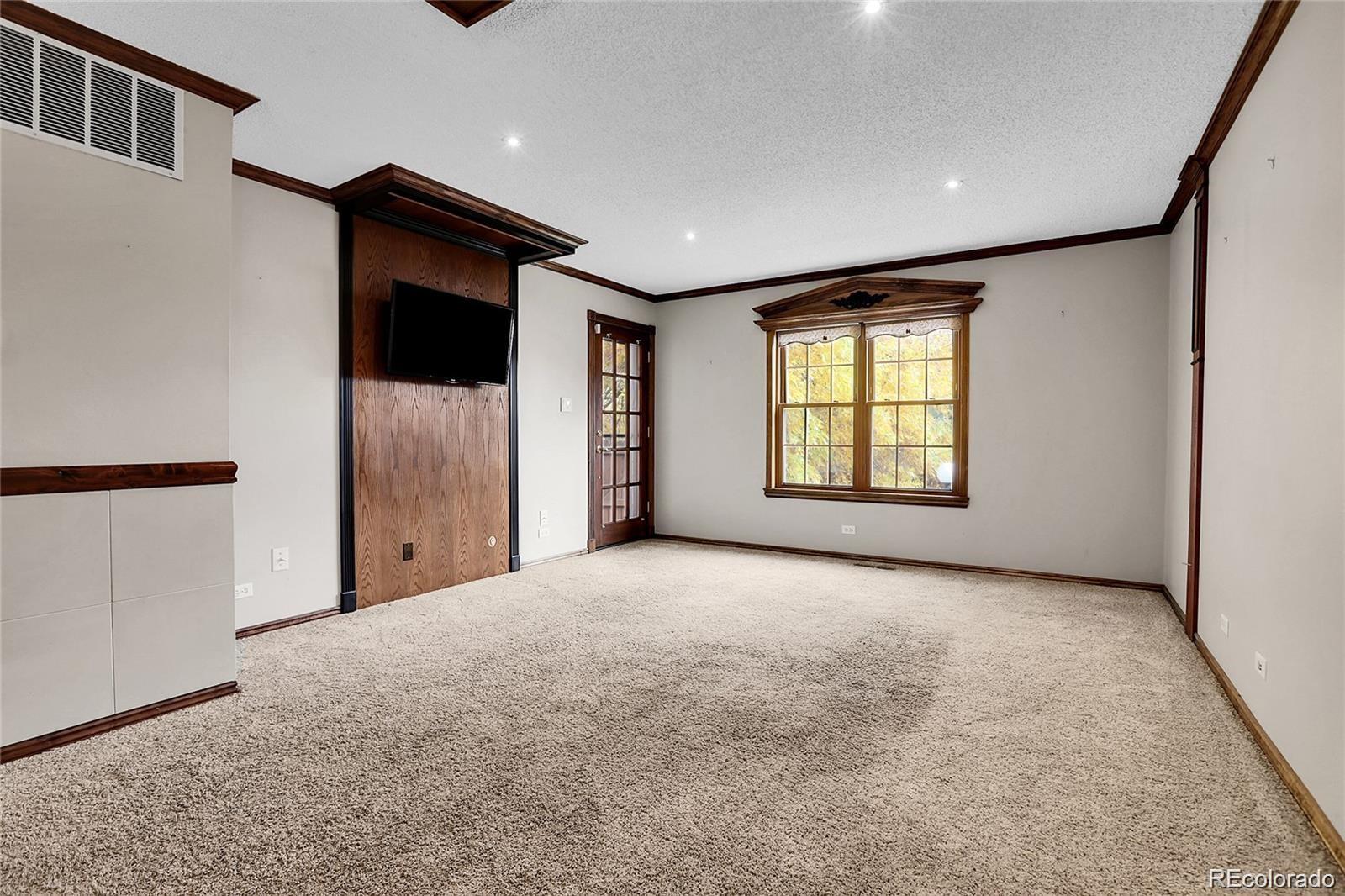 2301 E Fremont Avenue Unit: U05