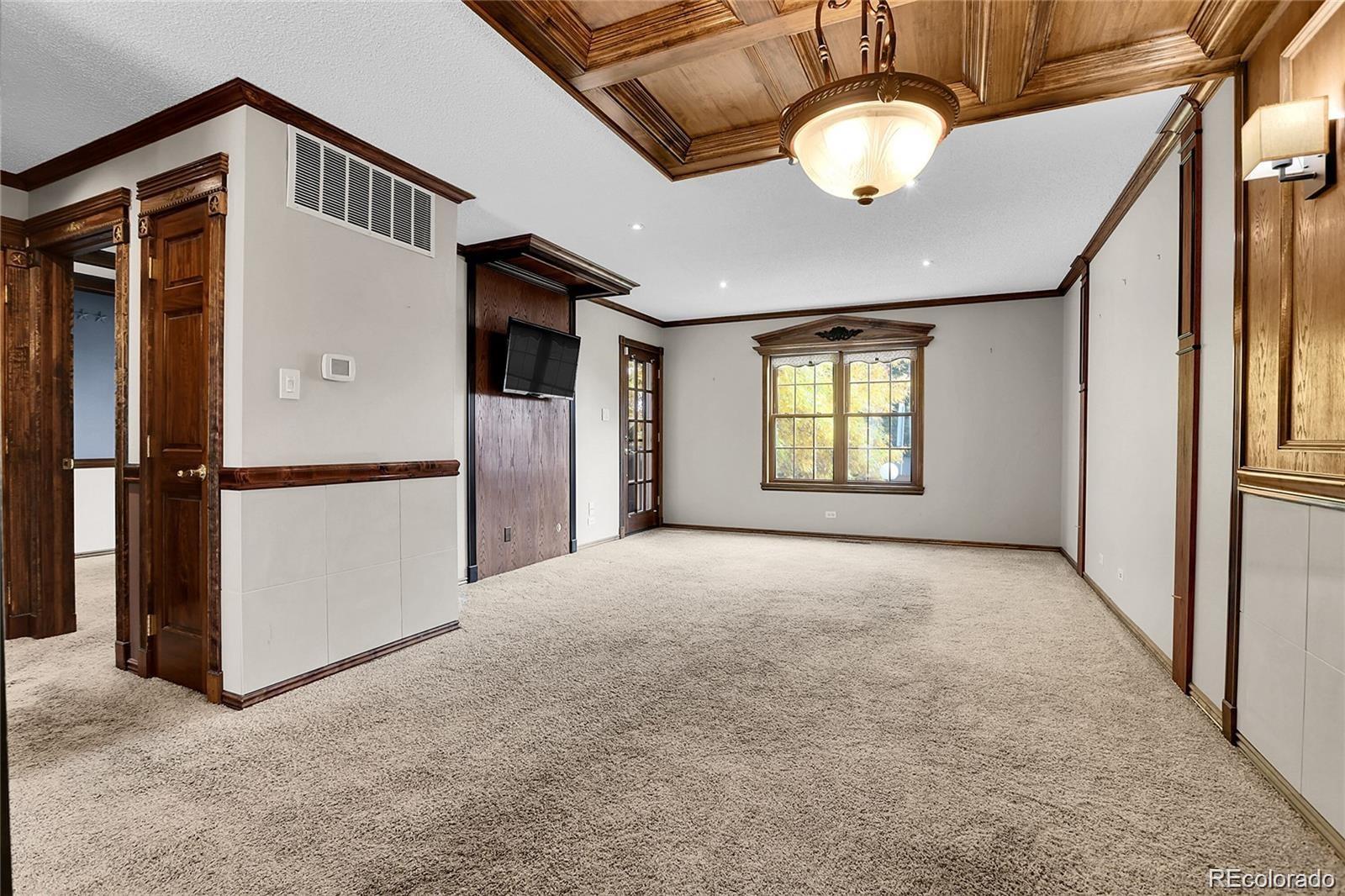 2301 E Fremont Avenue Unit: U05