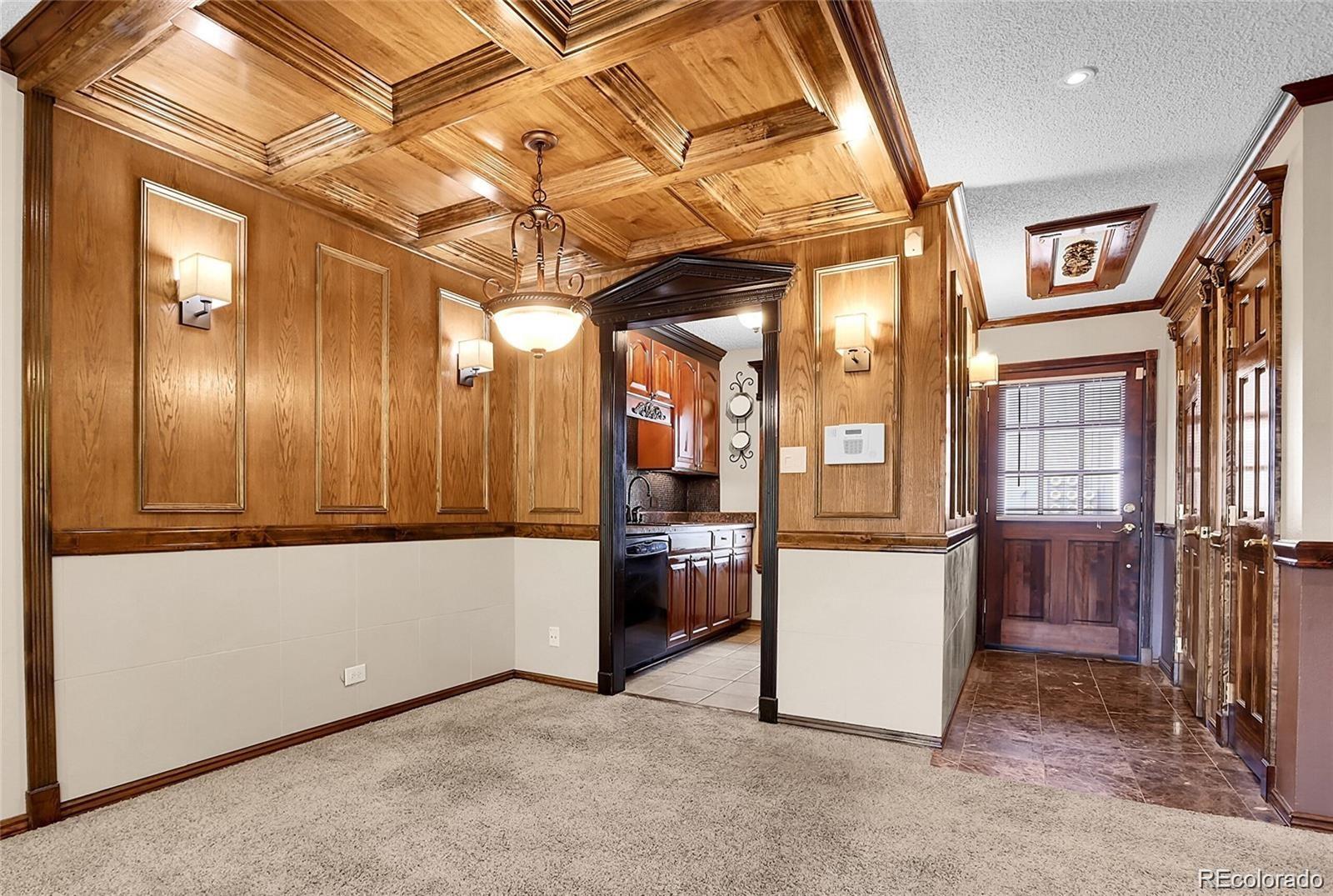 2301 E Fremont Avenue Unit: U05