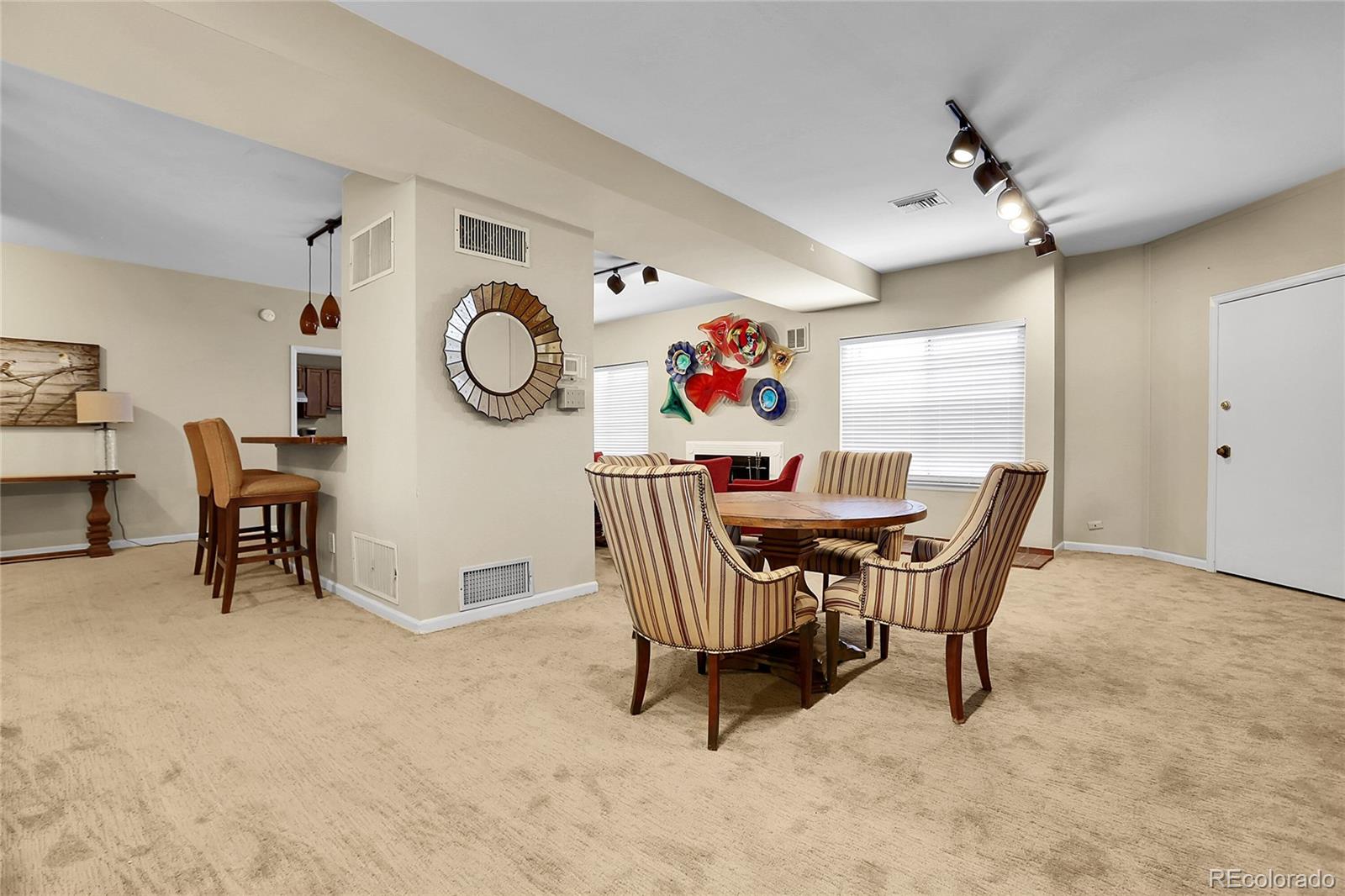 2301 E Fremont Avenue Unit: U05