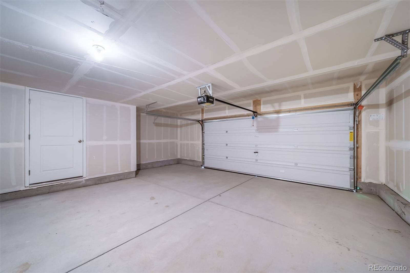 12595 E 101st Drive