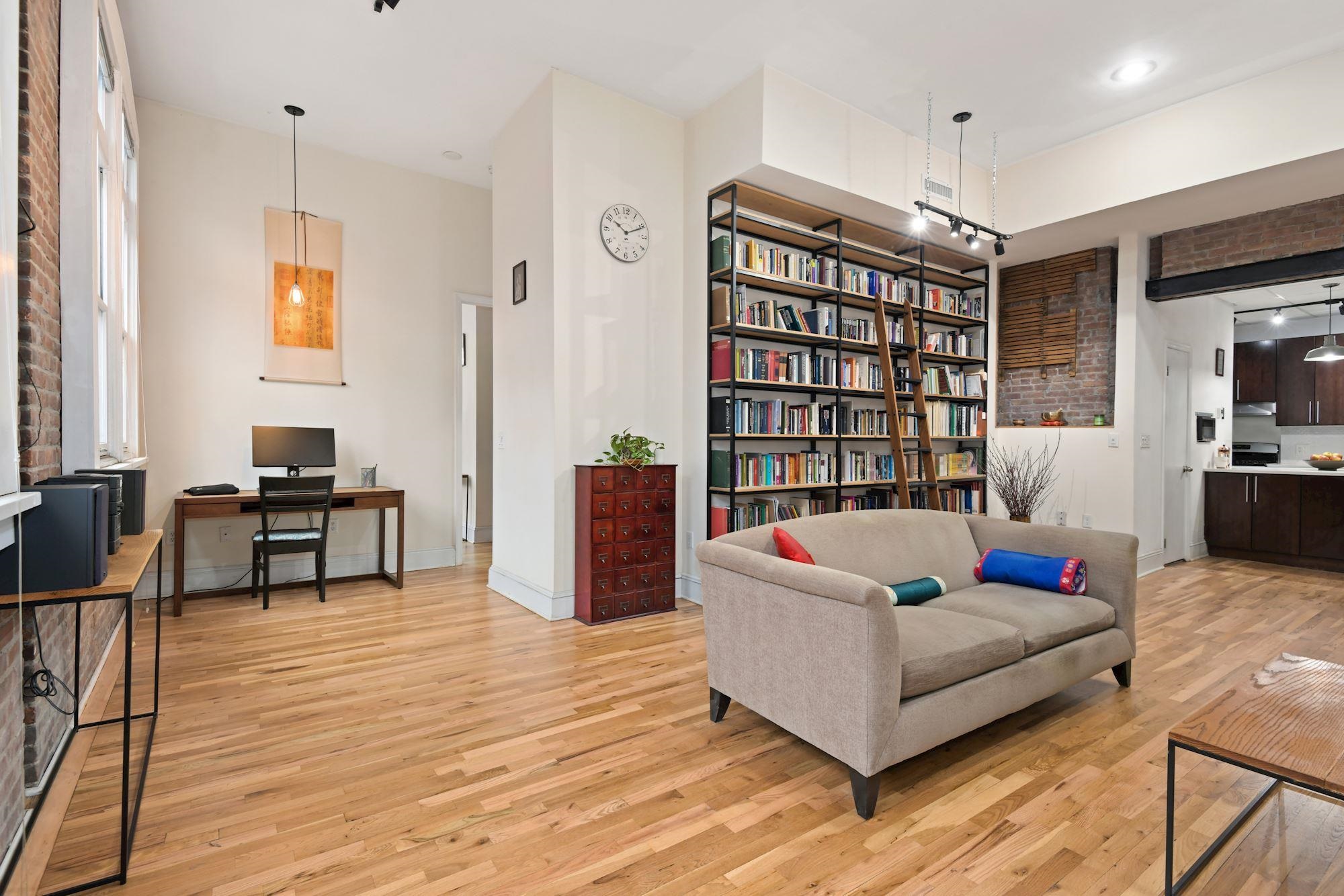 167 WAYNE ST Unit 308T