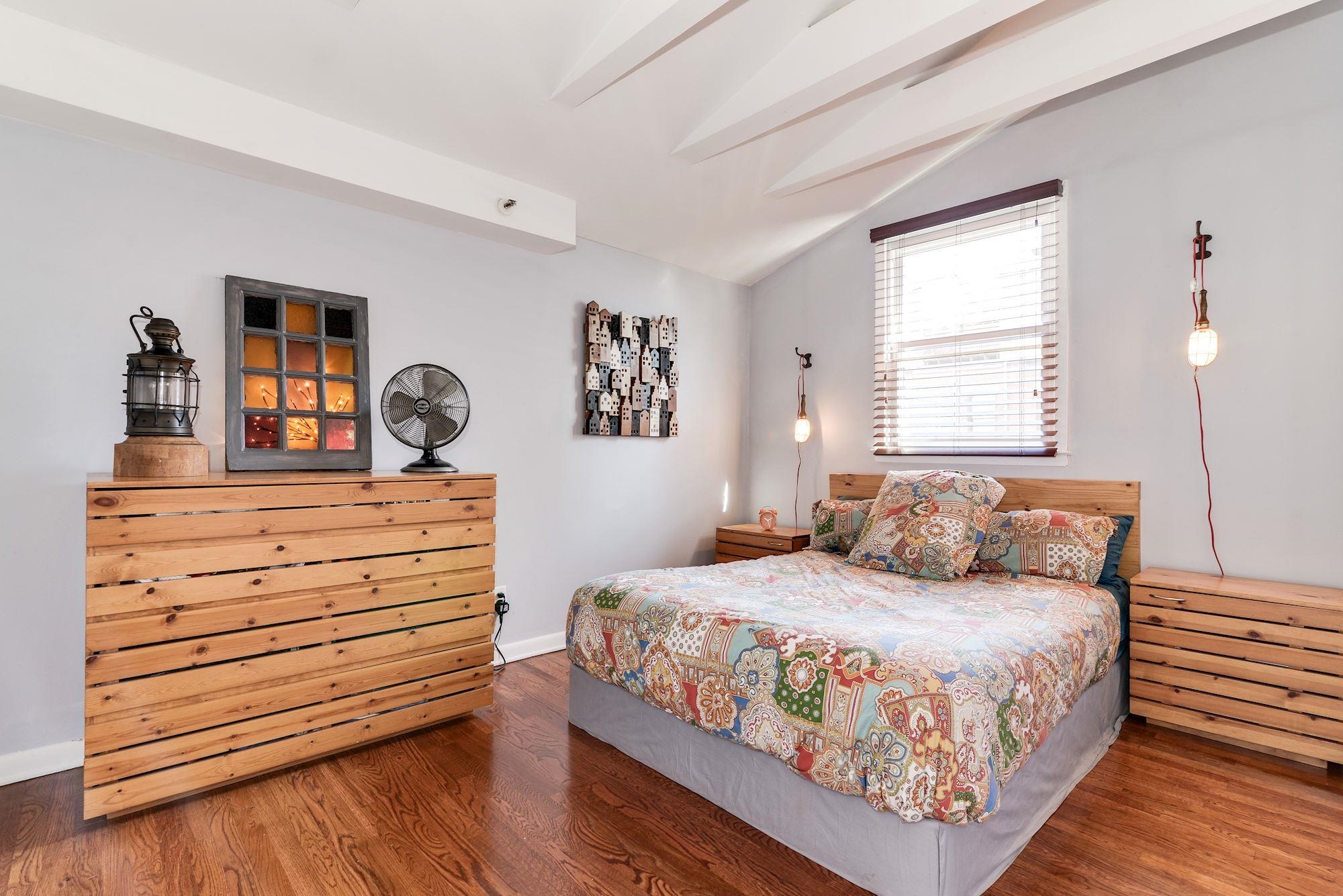 227 CHRISTOPHER COLUMBUS DR Unit 402B