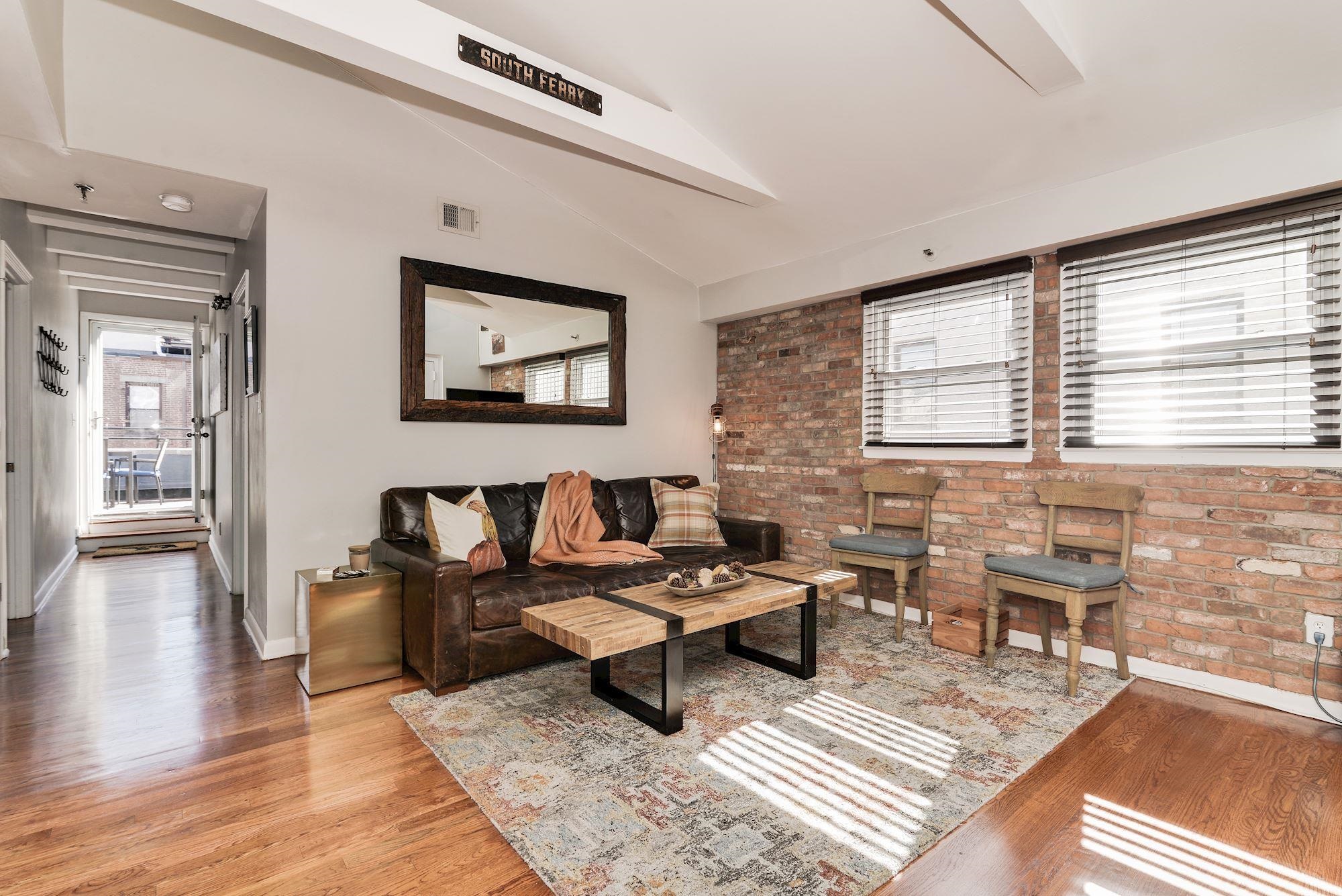 227 CHRISTOPHER COLUMBUS DR Unit 402B