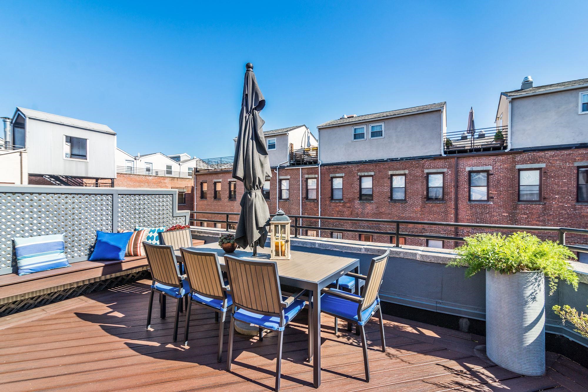 227 CHRISTOPHER COLUMBUS DR Unit 402B
