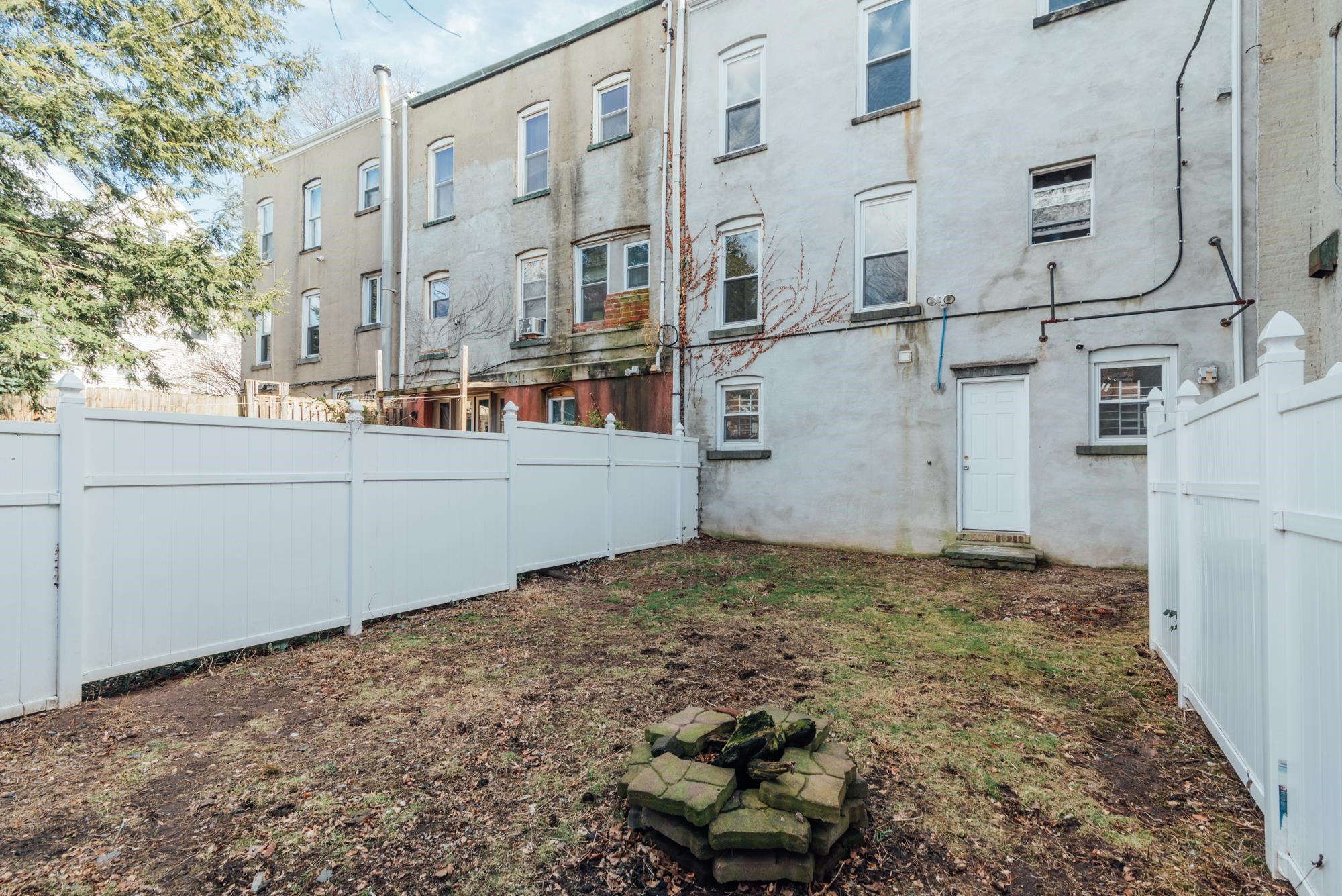15 VIRGINIA TERRACE WEST