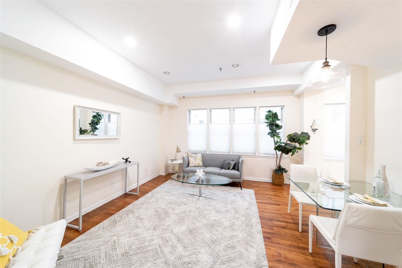 357 VARICK ST Unit 428