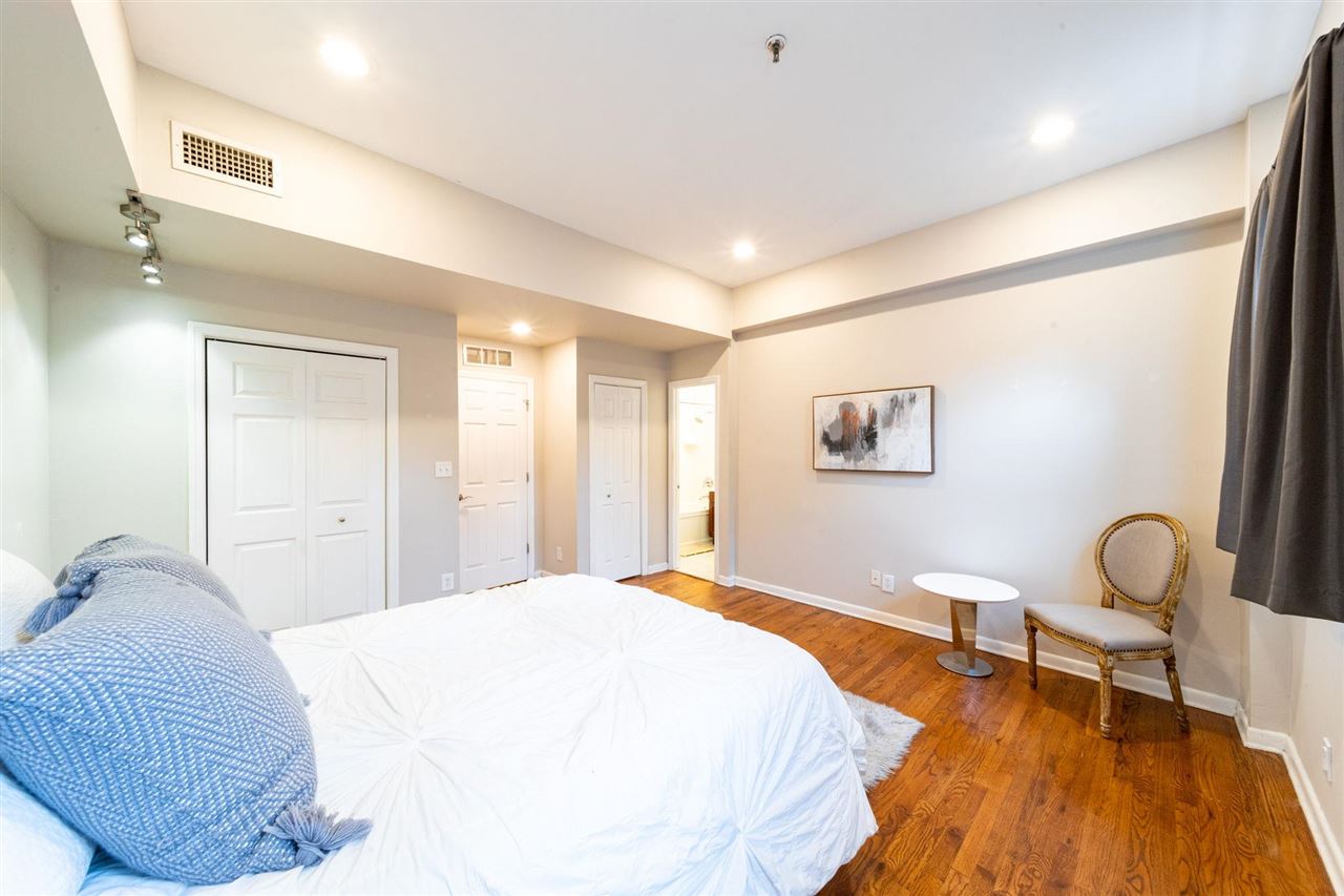 357 VARICK ST Unit 428