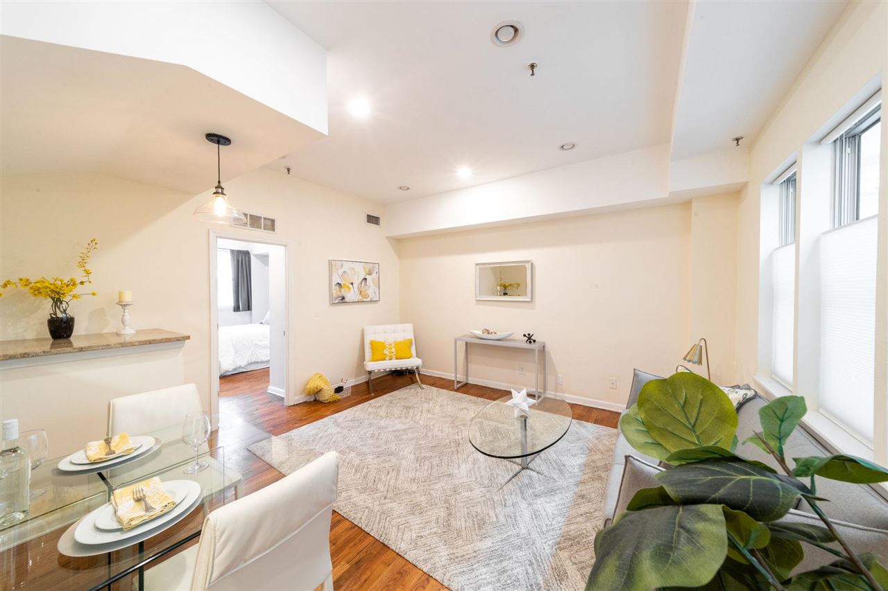357 VARICK ST Unit 428