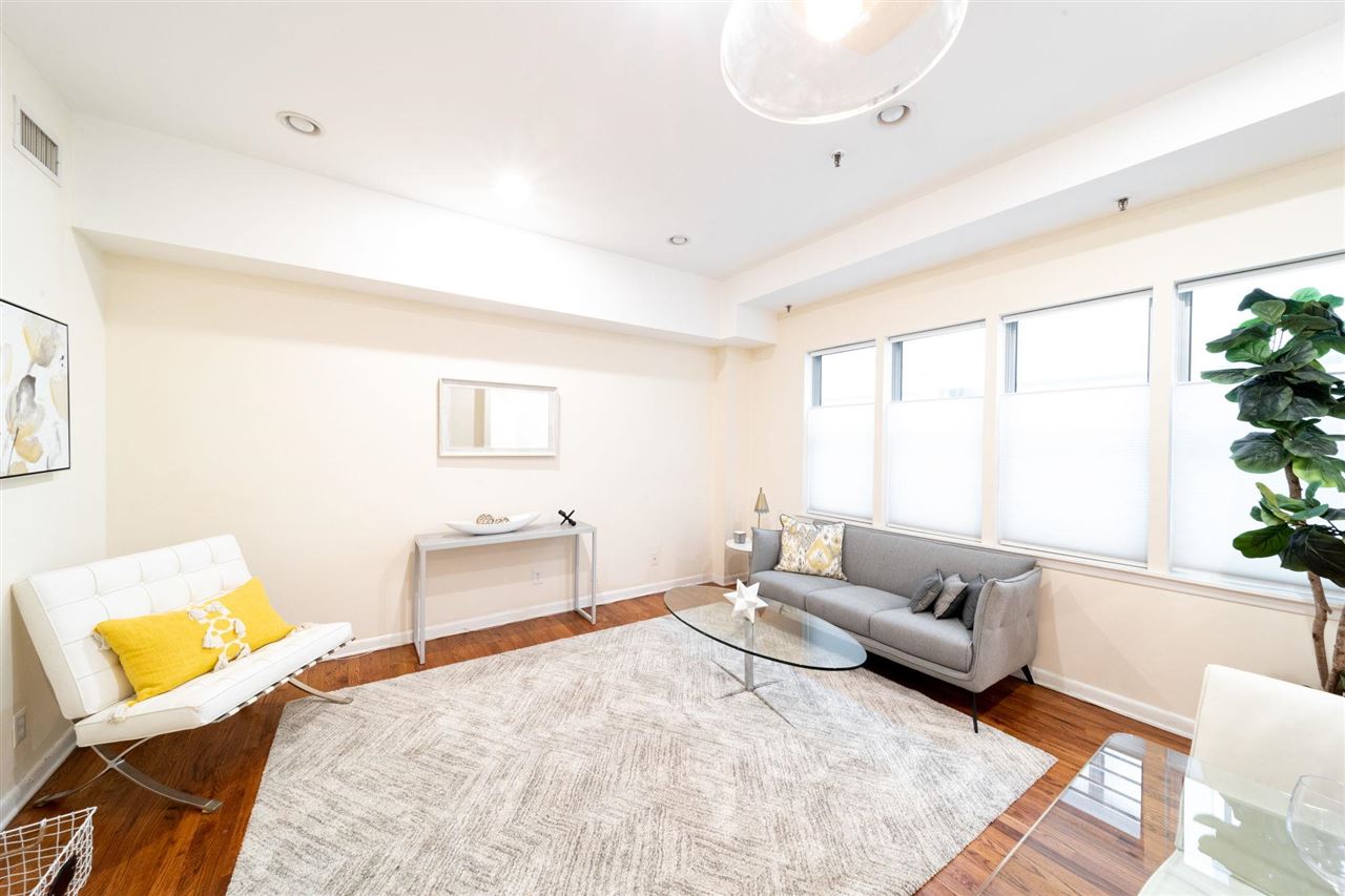 357 VARICK ST Unit 428