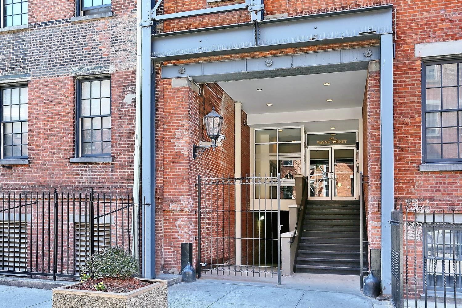 187 WAYNE ST Unit 308C