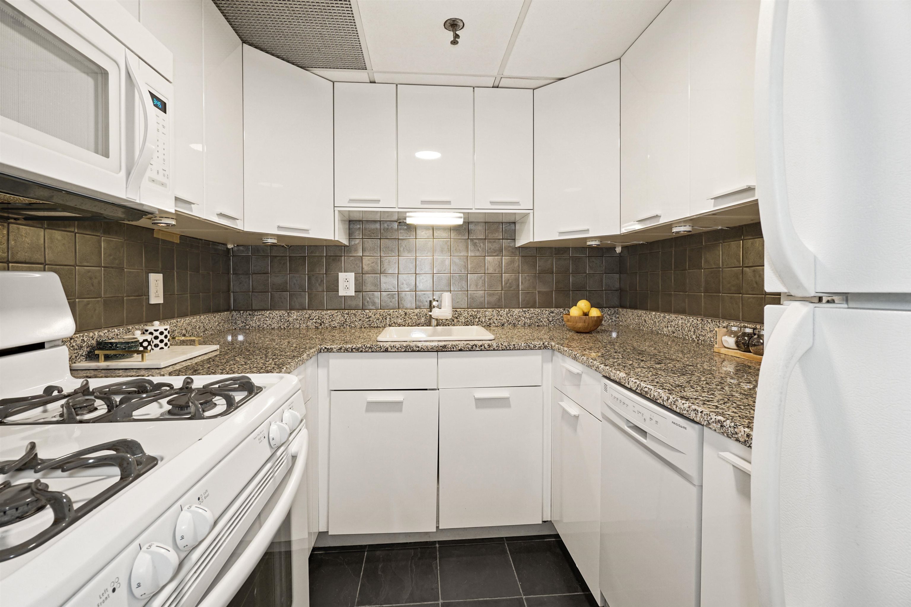 158 WAYNE ST Unit 411A