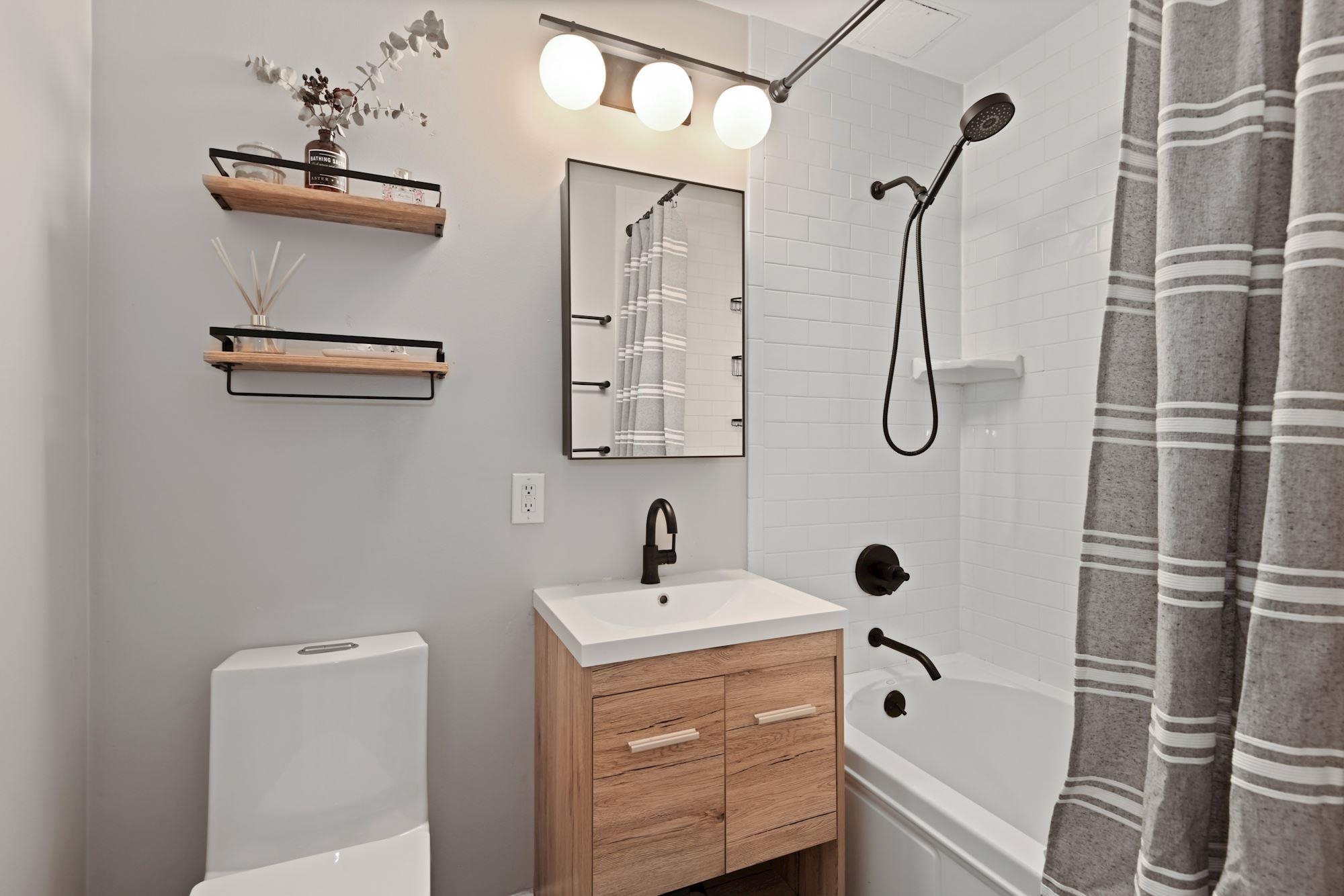 227 CHRISTOPHER COLUMBUS DR Unit 217B