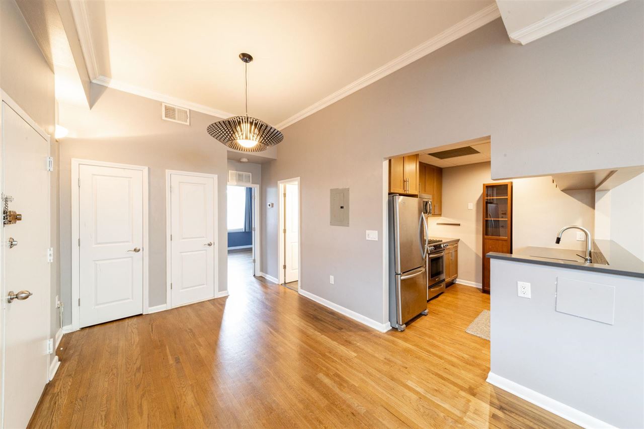 187 WAYNE ST Unit 416C