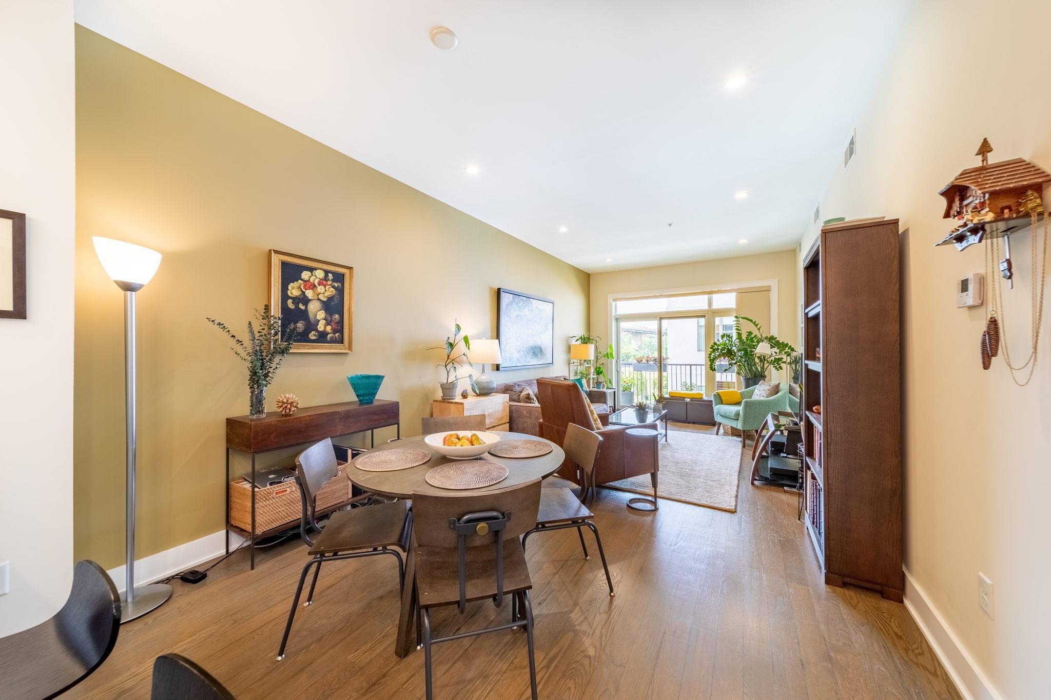 374 7TH ST Unit 302
