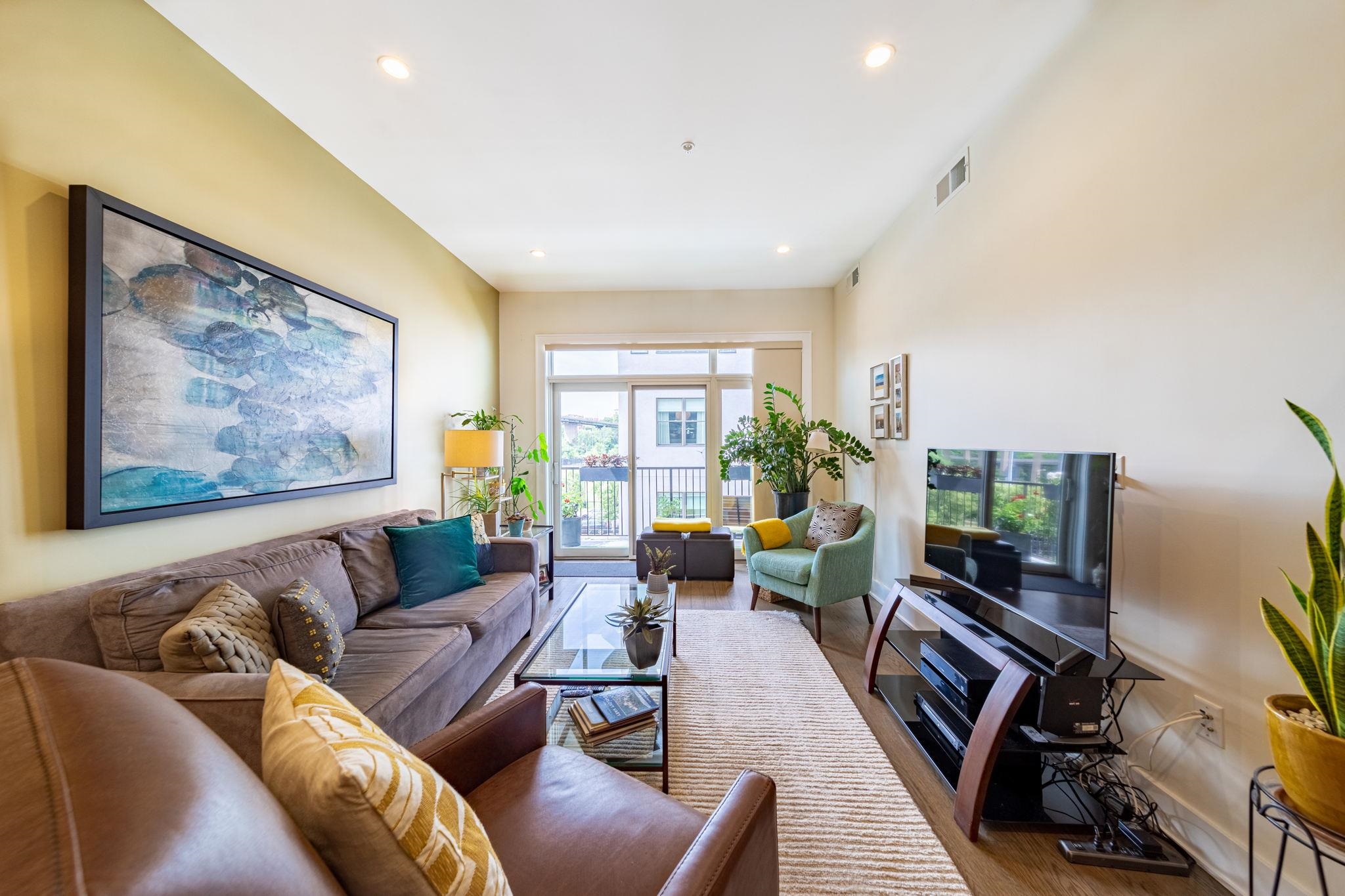 374 7TH ST Unit 302