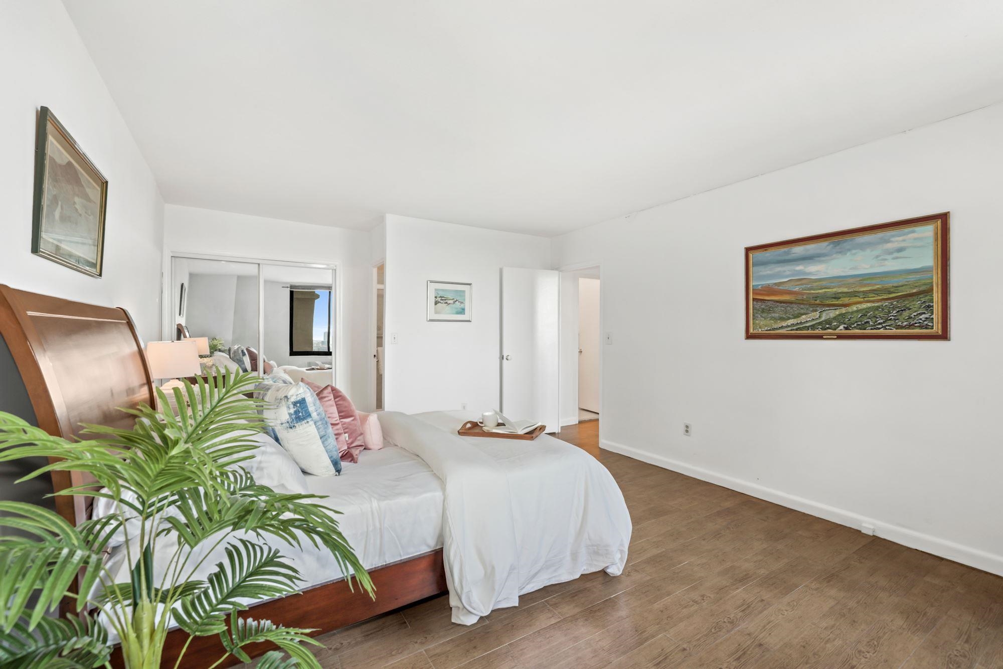 380 MOUNTAIN RD Unit 704