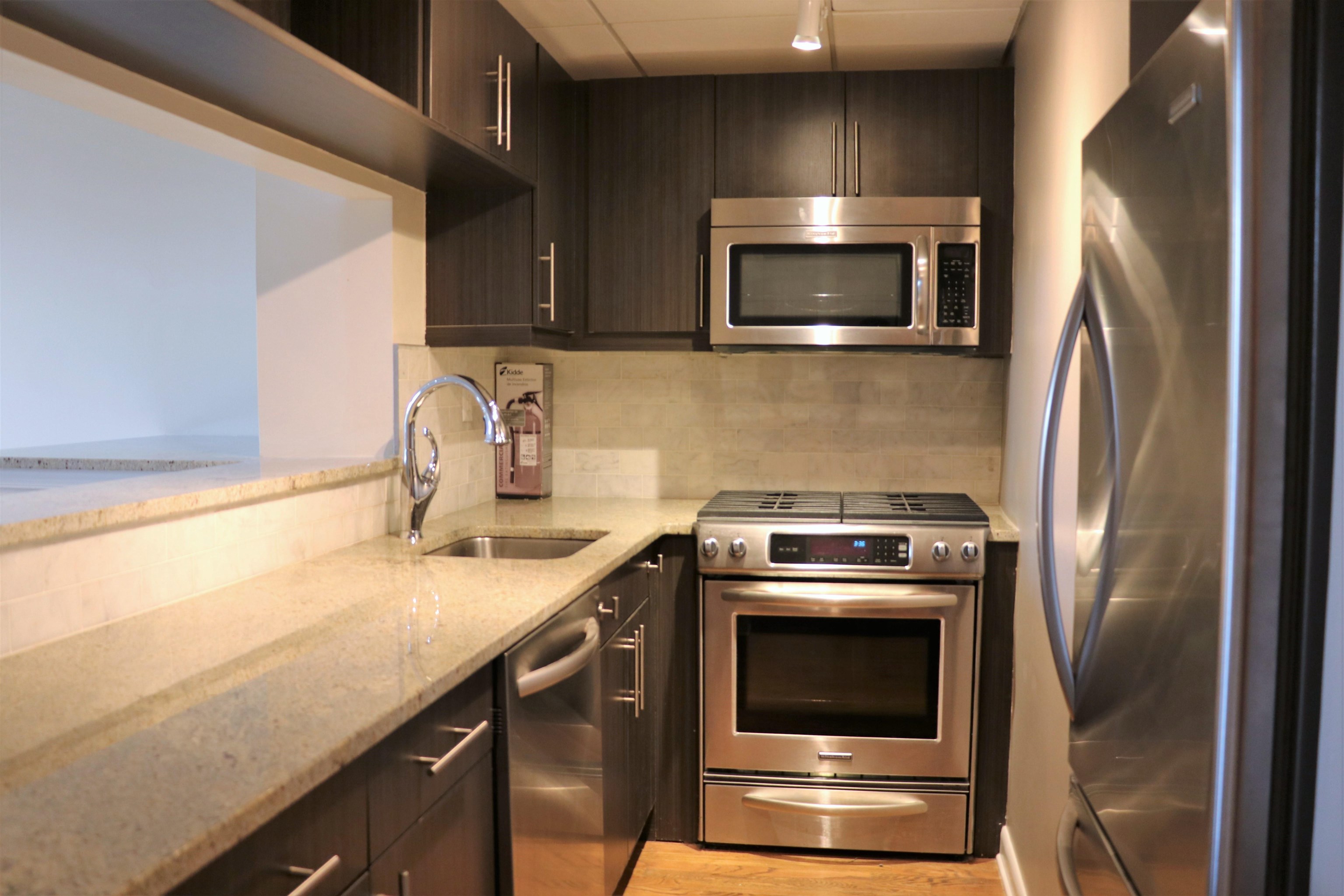 227 CHRISTOPHER COLUMBUS DR Unit 214