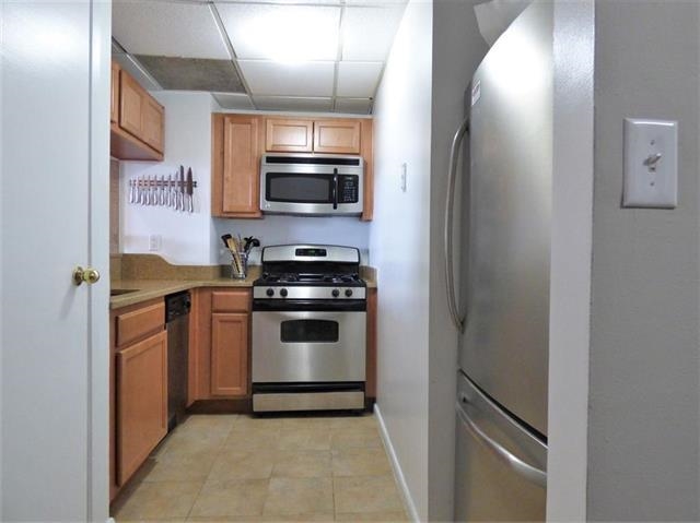 227 CHRISTOPHER COLUMBUS DR Unit 410B