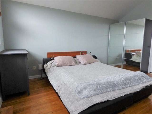 227 CHRISTOPHER COLUMBUS DR Unit 410B
