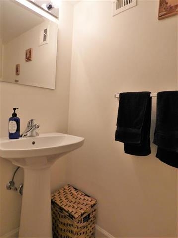 227 CHRISTOPHER COLUMBUS DR Unit 410B