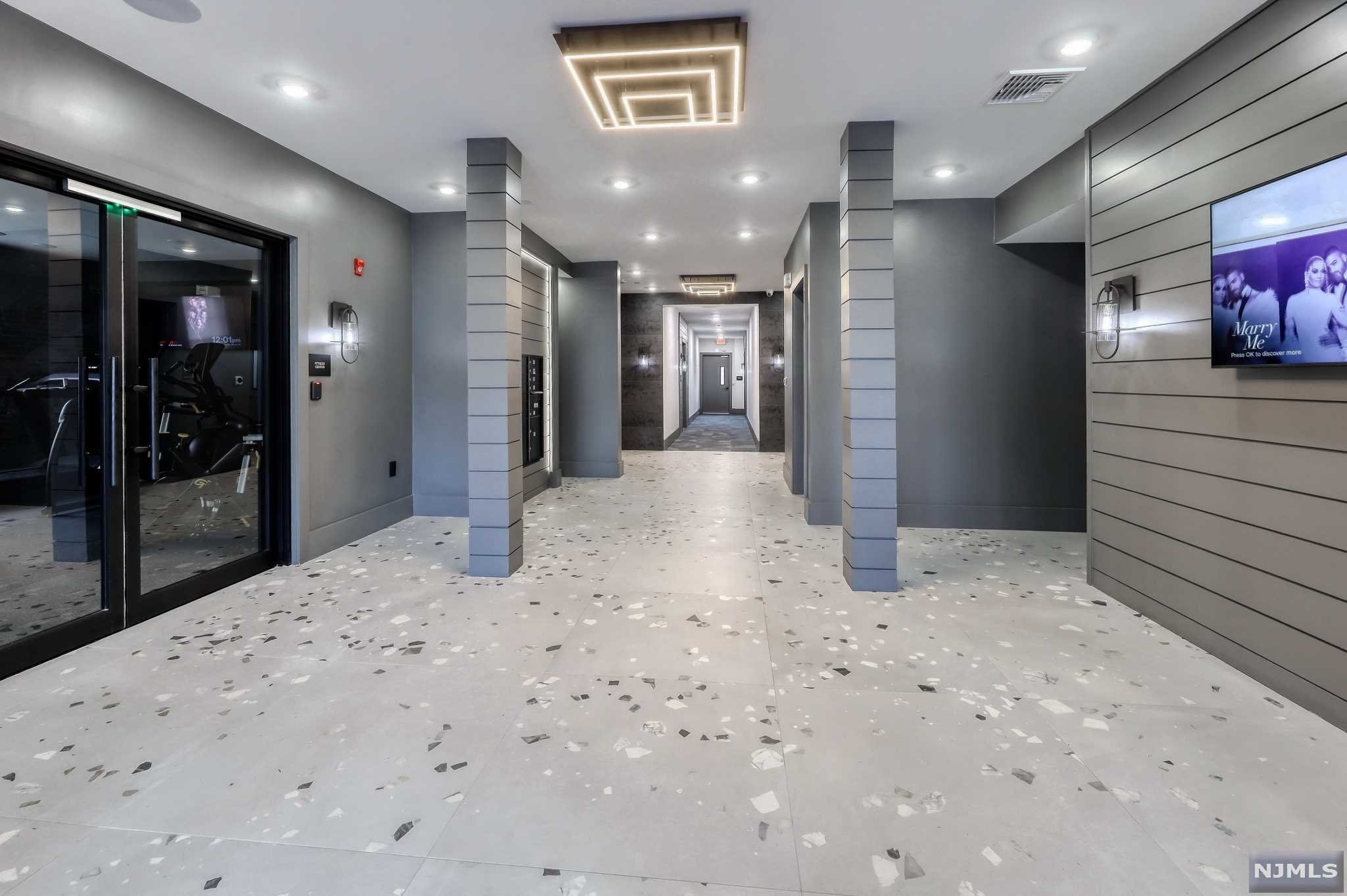 192 Livingston Street 1 - OFFICE
