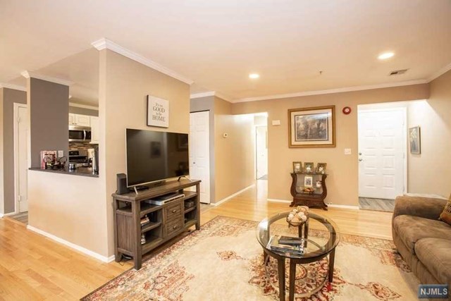 12 Buchanon Court
