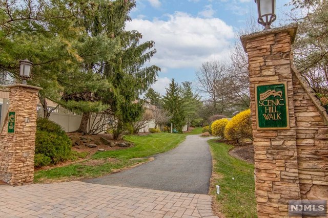 12 Buchanon Court