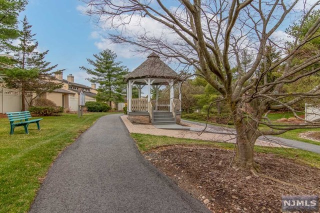 12 Buchanon Court