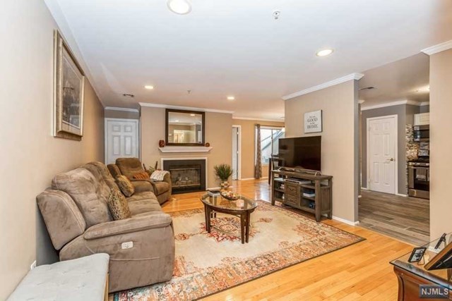 12 Buchanon Court