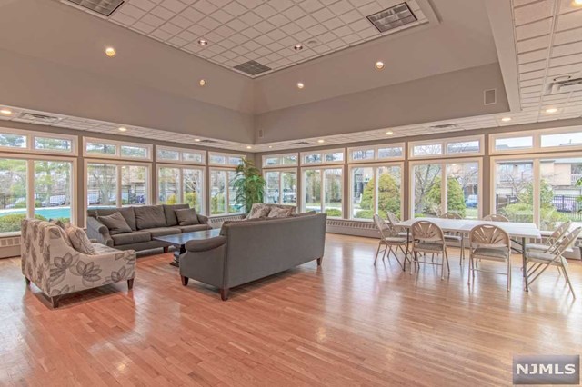 12 Buchanon Court