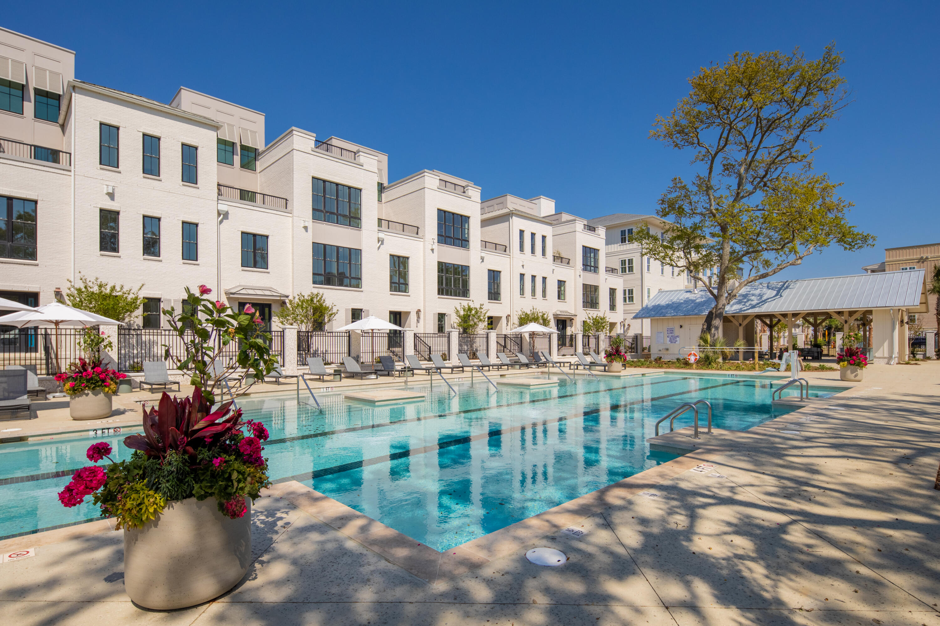 320 Longshore Street # 1033 Unit: #1033