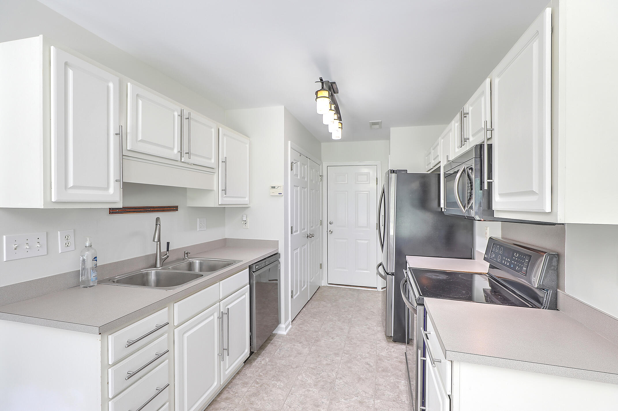 1204 Raptor Drive