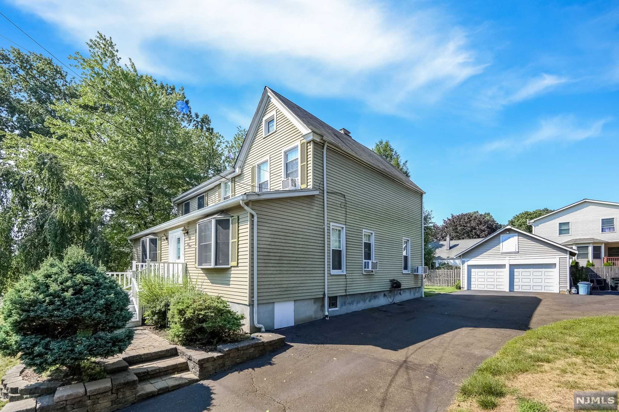 315 Magnolia Avenue