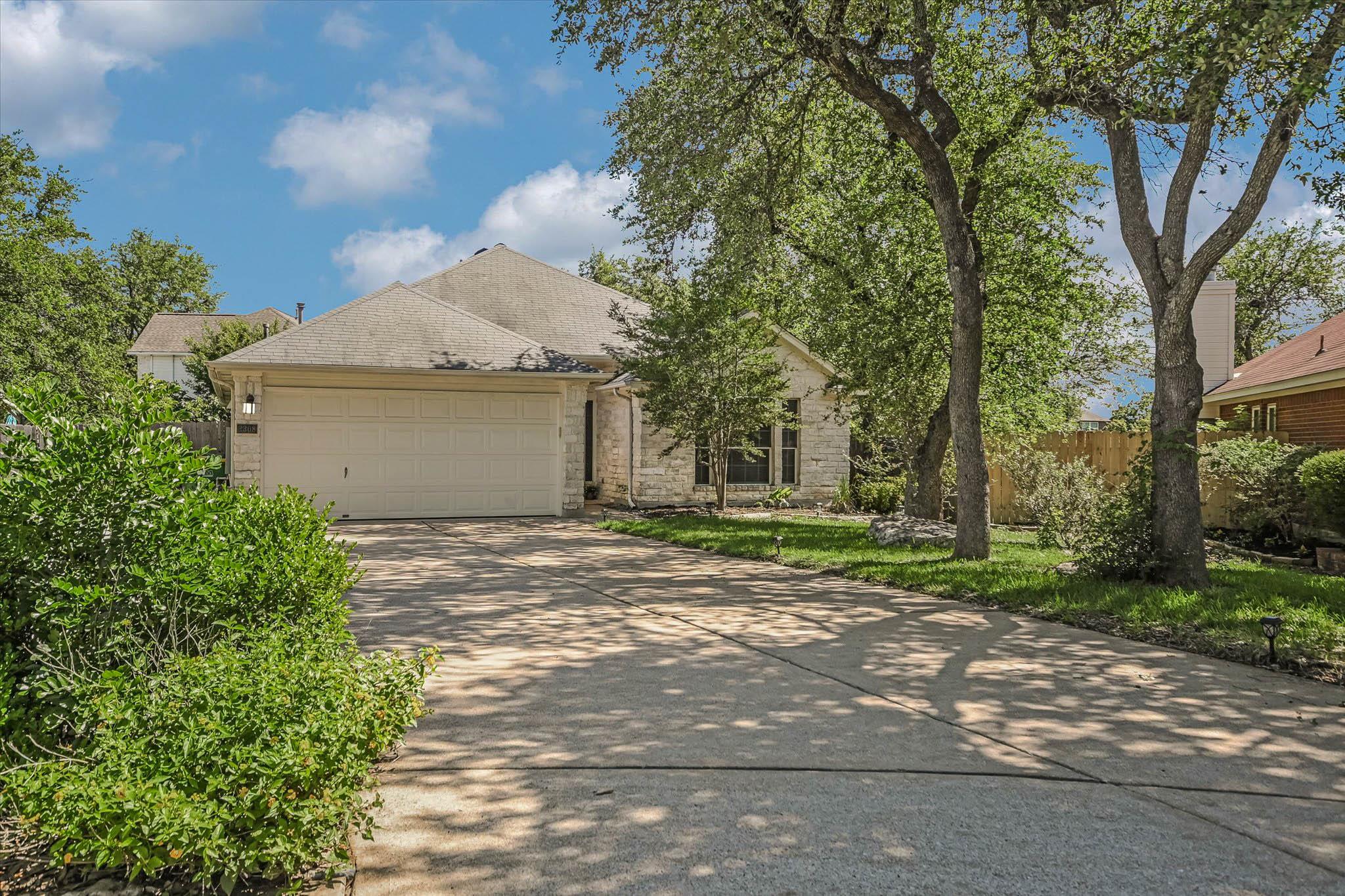 2308 Macaw DR