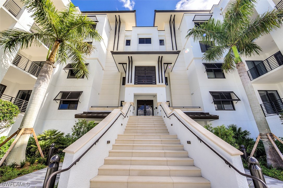 1125 Central AVE 464