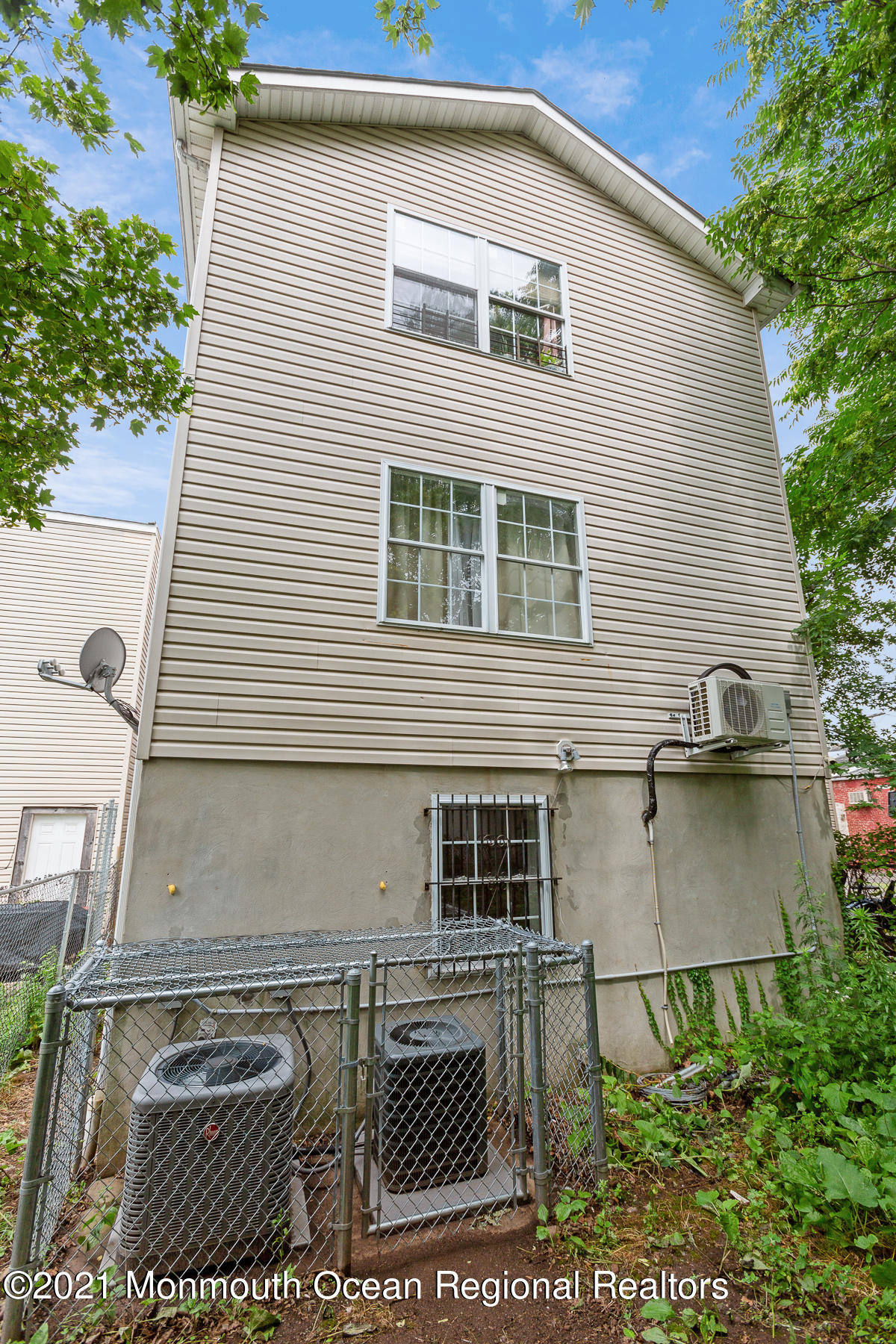 594 S 20th Street