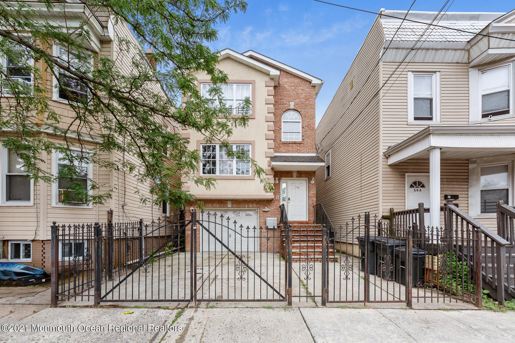 594 S 20th Street