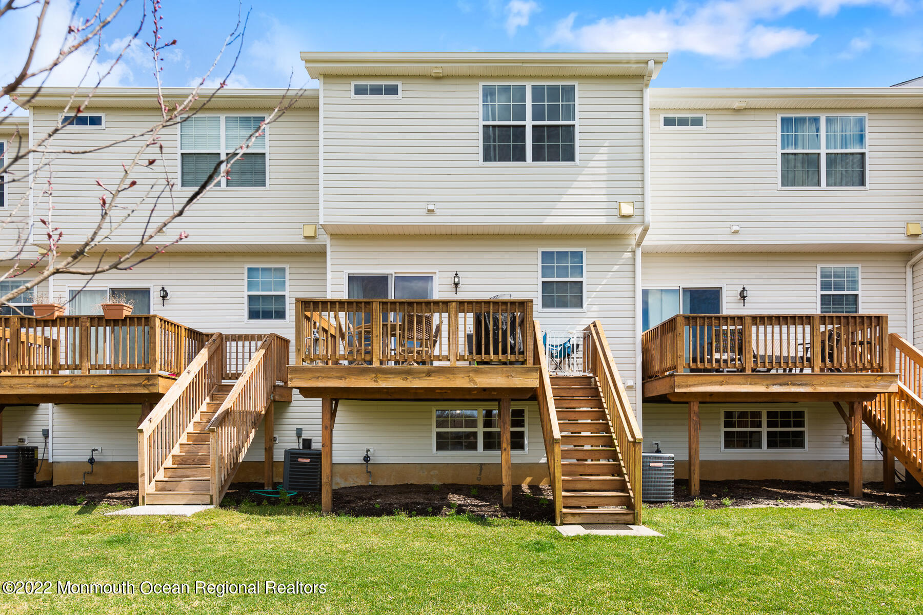 105 Warbler Way