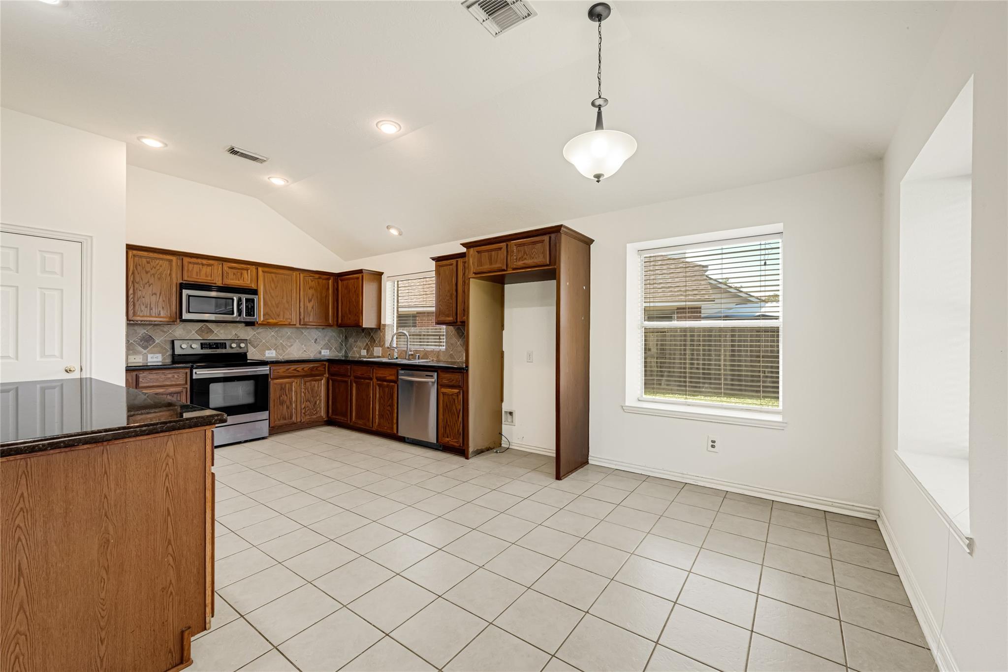 7102 Hollow Field Lane