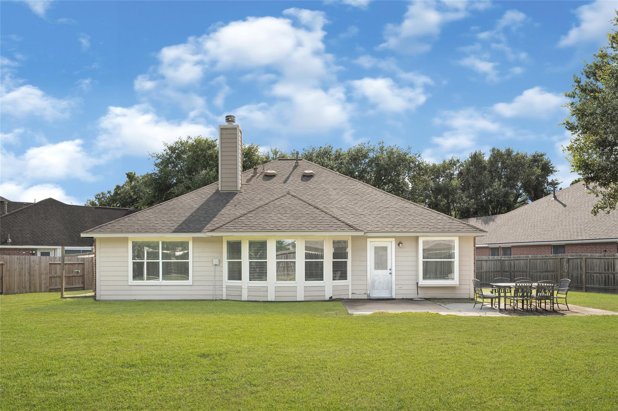 7102 Hollow Field Lane