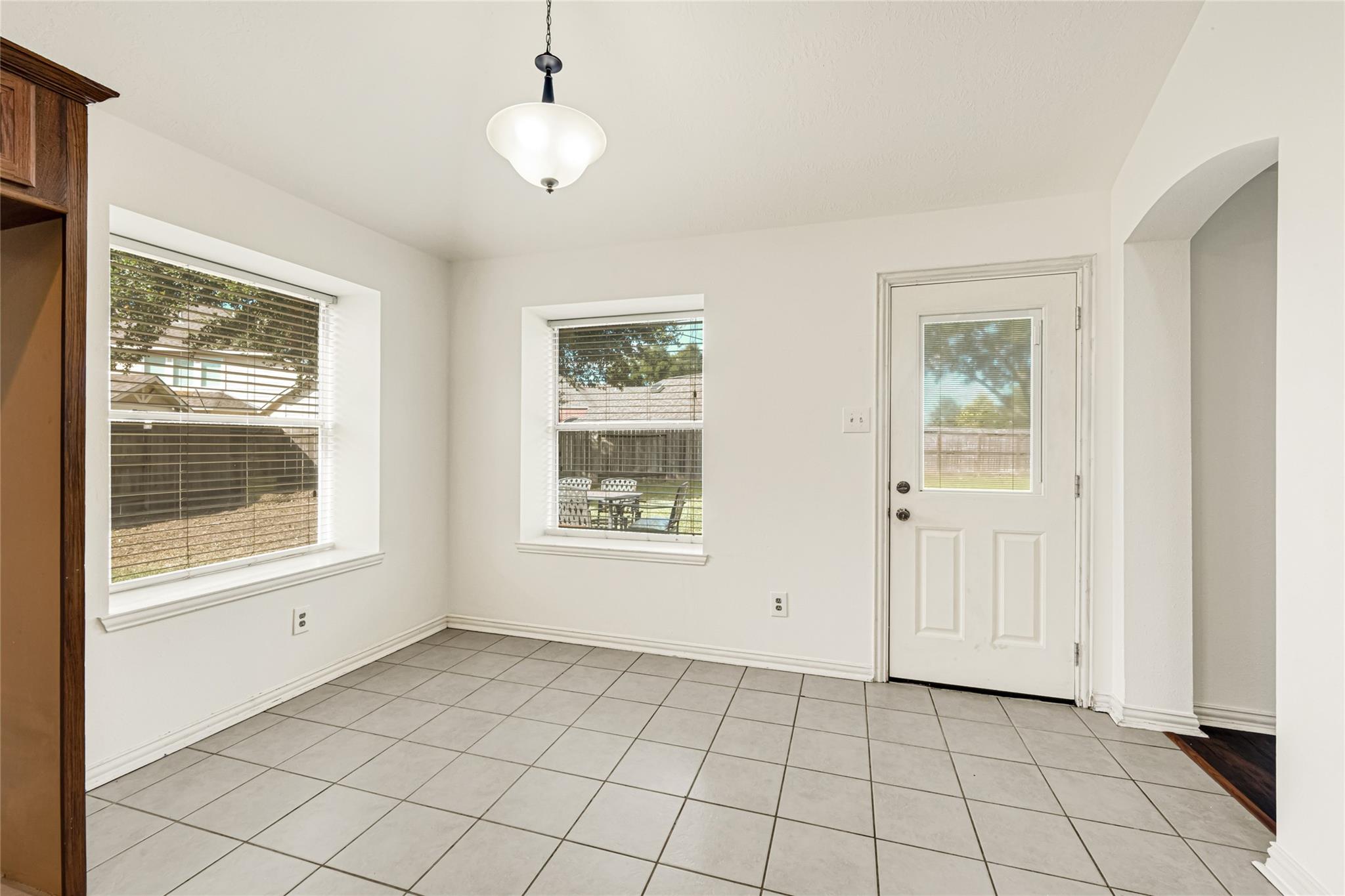 7102 Hollow Field Lane