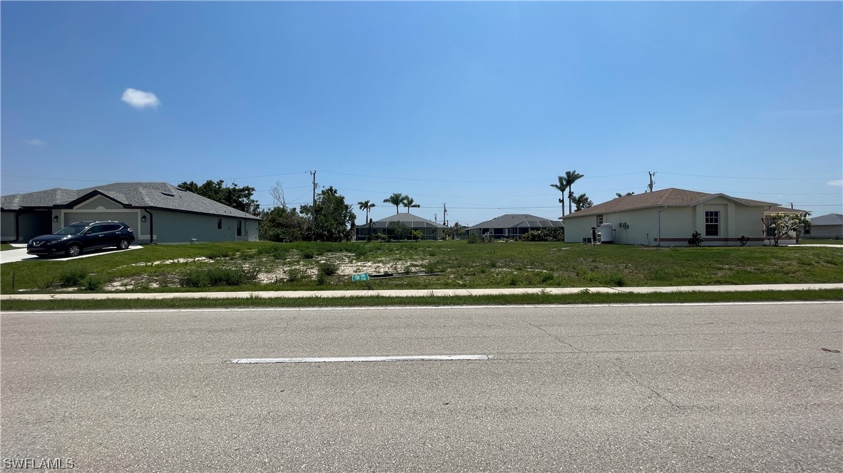 1702 Tropicana PKWY W