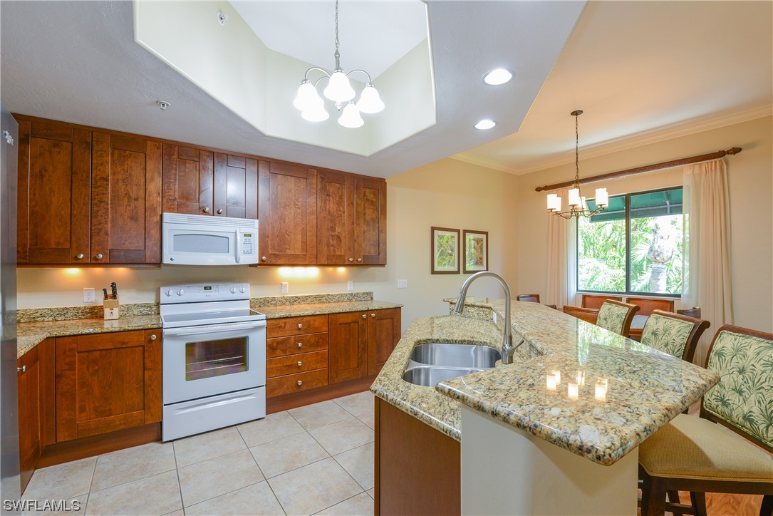 1035 Sandpiper ST F-202