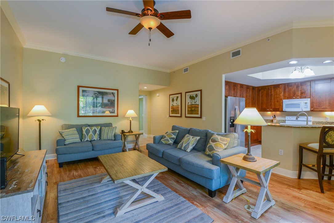 1035 Sandpiper ST F-202