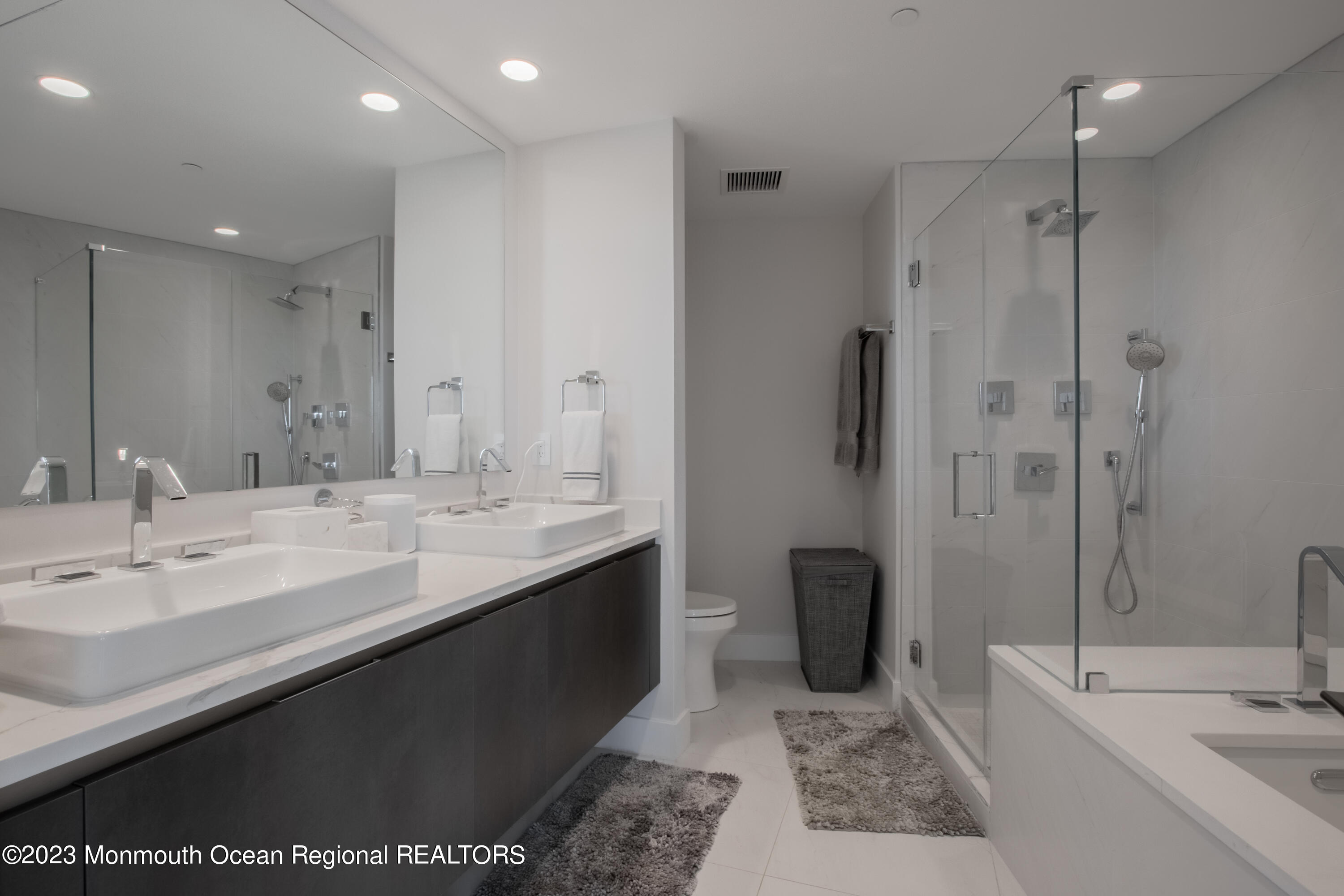 350 Ocean Avenue, 501