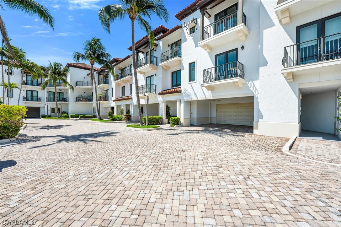 1530 5th AVE S C-208