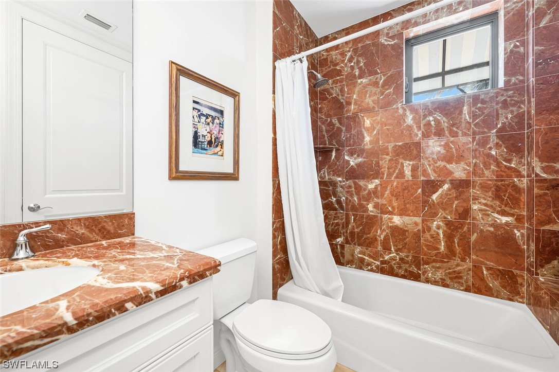 1530 5th AVE S C-208