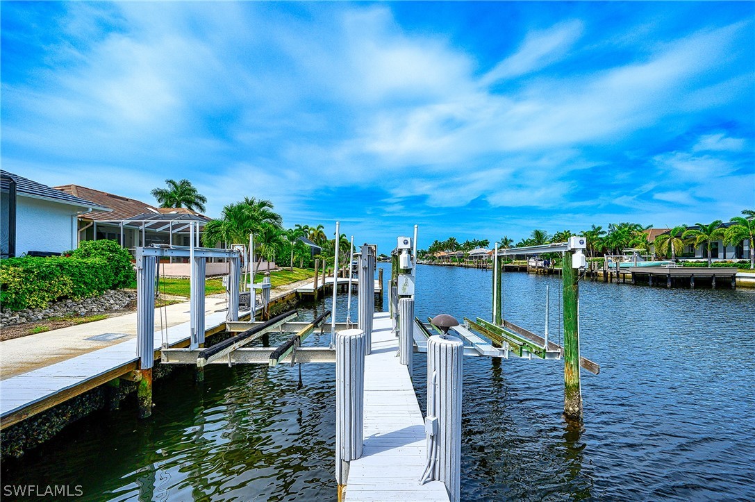 160 Shorecrest CT
