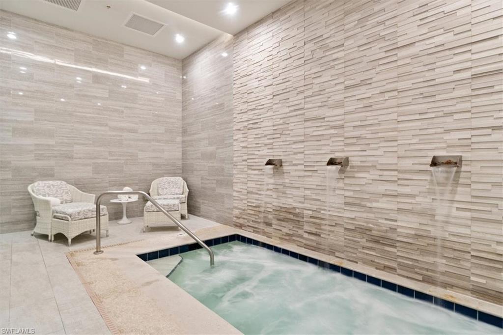 630 Lalique CIR # 508